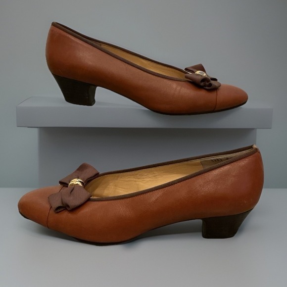 Raspini Shoes - Vintage Raspini Leather Pumps Bow Accent Heel Brown Classic Shoes 24 EE sz 7 US